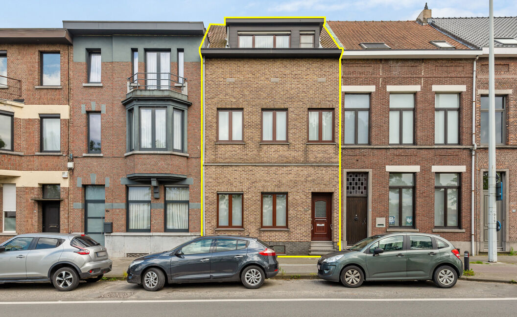 Buitengewoon huis te koop in Boom